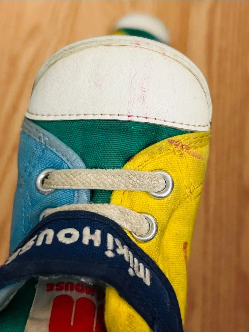Kids Mini House Colorblock Baby Walker Sneakers in Blue, Yellow & Green
